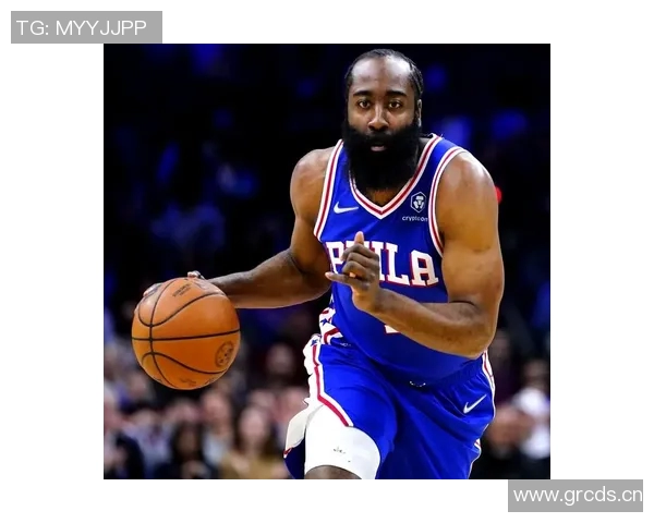 马克西称赞哈登新赛季表现出色训练刻苦展现对篮球的热爱与执着 马克西称赞哈登新赛季表现出色训练刻苦展现对篮球的热爱与执着