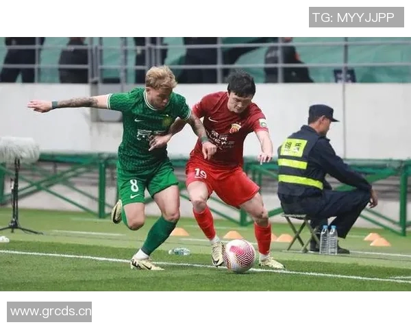 张玉宁第67分钟推射破门国安奋力追分1-2落后仍有希望 张玉宁第67分钟推射破门国安奋力追分1-2落后仍有希望