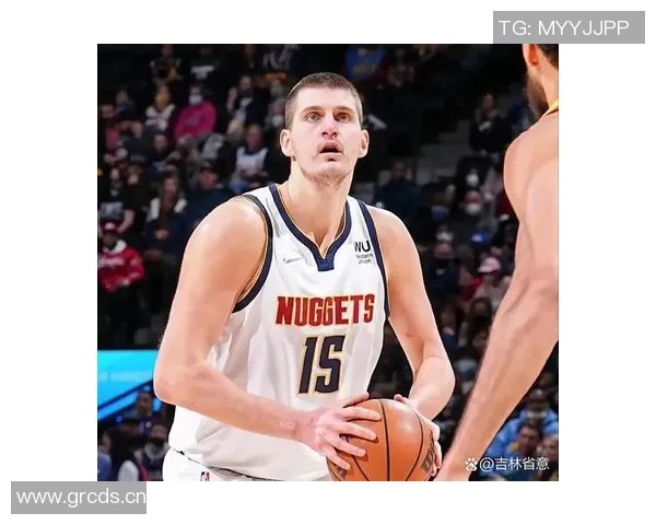 约基奇单节狂揽15分9板6助成自1996-97赛季以来首位球员