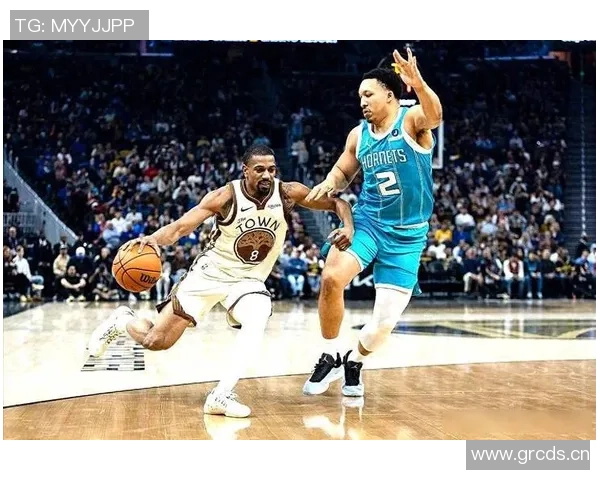 科尔强调防守策略通过大个子限制小卡的出手机会