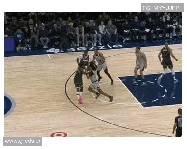 关键时刻文班的抛投突破爱德华兹直言对手高度让跳投难以成功