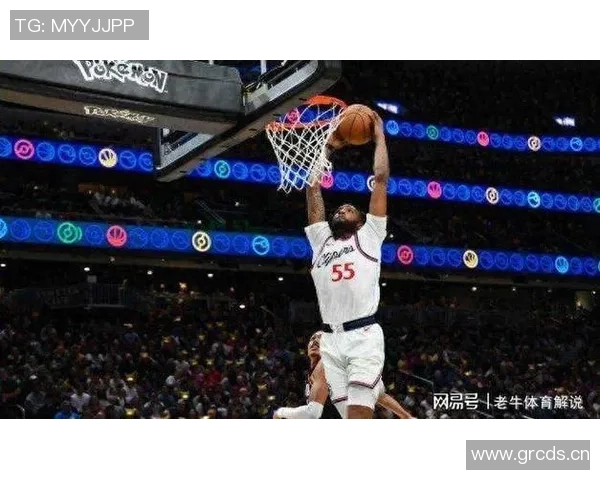 快船季前赛对阵广州龙狮比尔因膝伤缺席其他球员全力出战