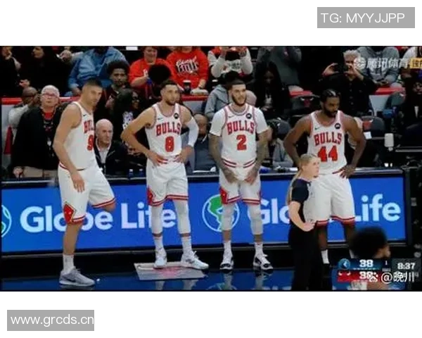 米切尔赞鲍尔赛场思维能力与詹姆斯相似认为这是球队所需的重要特质