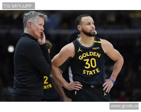 库里赛前幽默互动哈登称我们还在打呢展现友谊与竞技精神