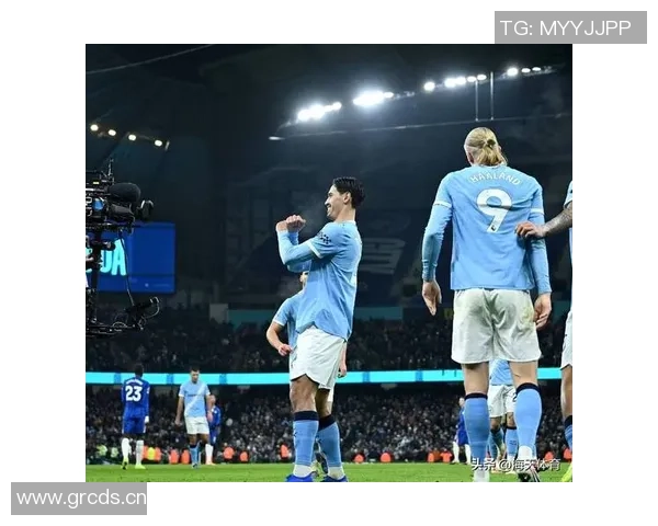 曼城与切尔西焦点对决海报发布谢尔基独自亮相引关注