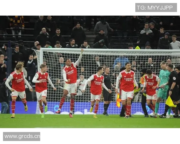 阿森纳全队赛前齐聚祈祷与研读圣经汲取比赛动力