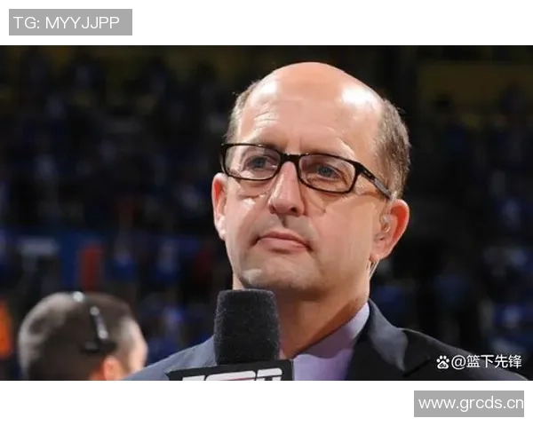 邓恩谈范甘迪防守体系强调沟通与执行的重要性 邓恩谈范甘迪防守体系强调沟通与执行的重要性