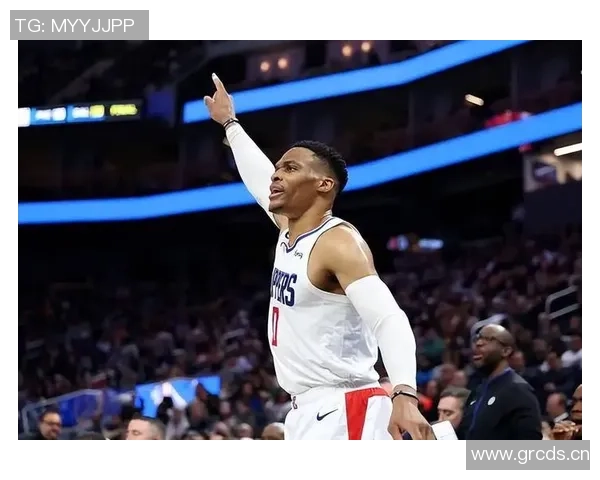 狄龙直言裁判偏见难以言说罚款五万令我无奈 狄龙直言裁判偏见难以言说罚款五万令我无奈